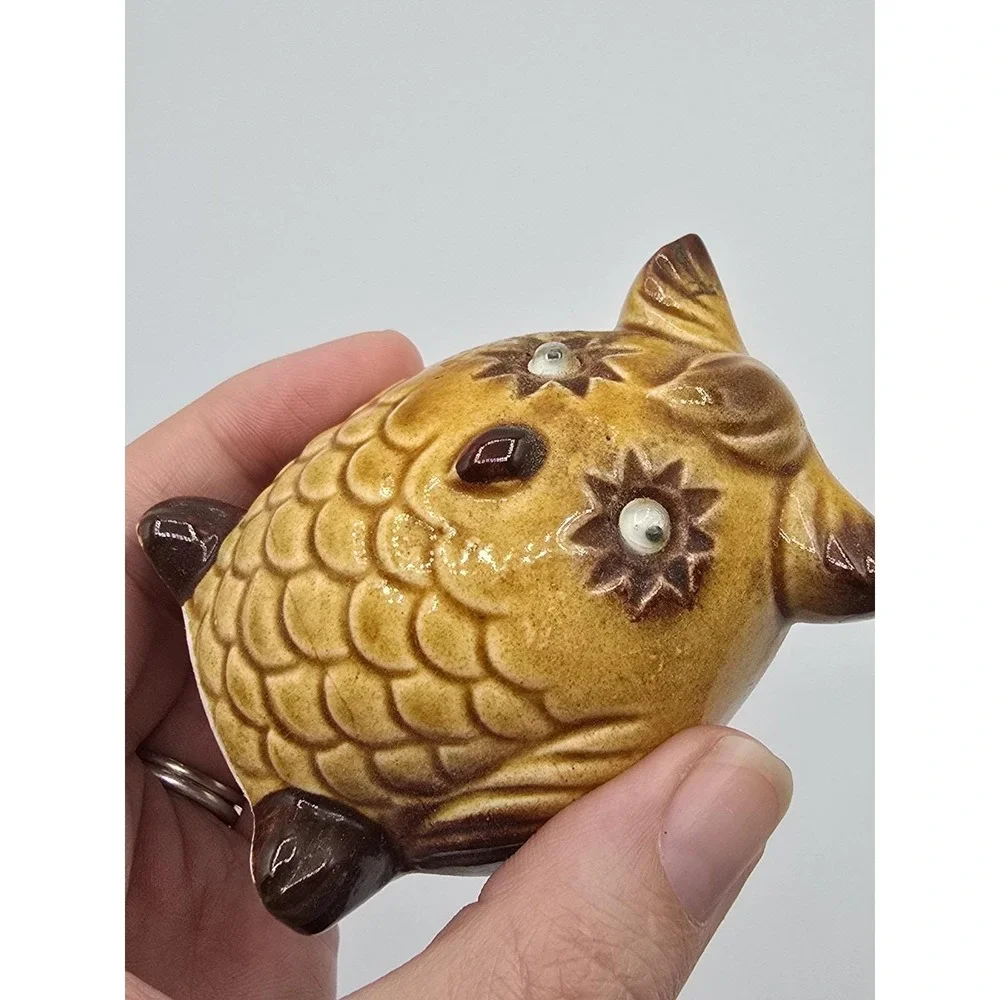 Vintage Salt and Pepper‎ Shakers Ceramic Owls with Googly Eyes Made in Japan